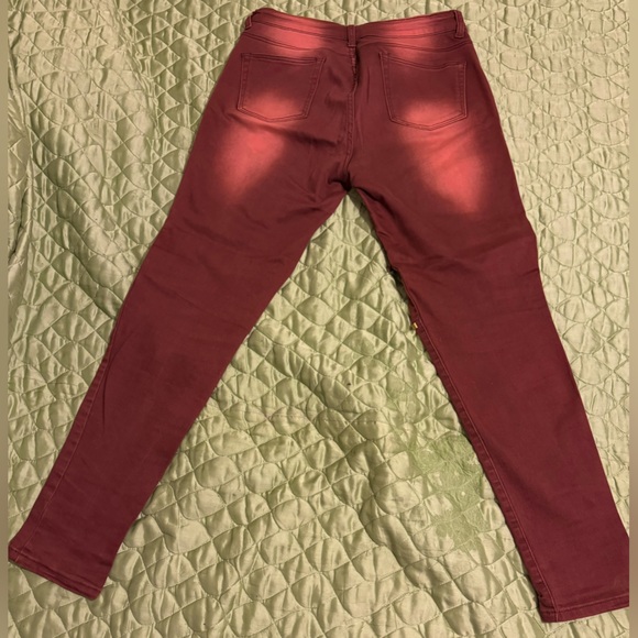 ❤️Women’s Distressed Studded Jeans❤️Rust Color❤️Size 11/12❤️BLUE TOPIC❤️ - Picture 5 of 13